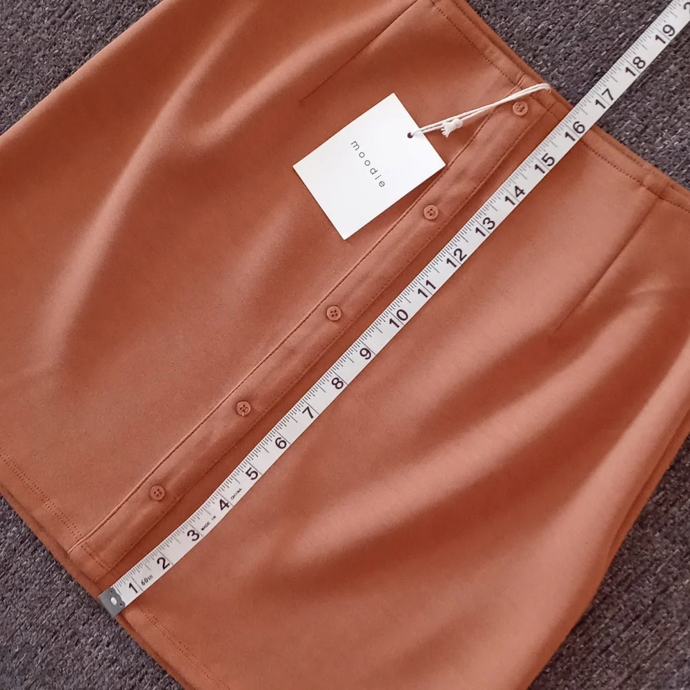 🆕️ 🖤Moodie🖤 - Camel Faux Button Front Stretch Skirt